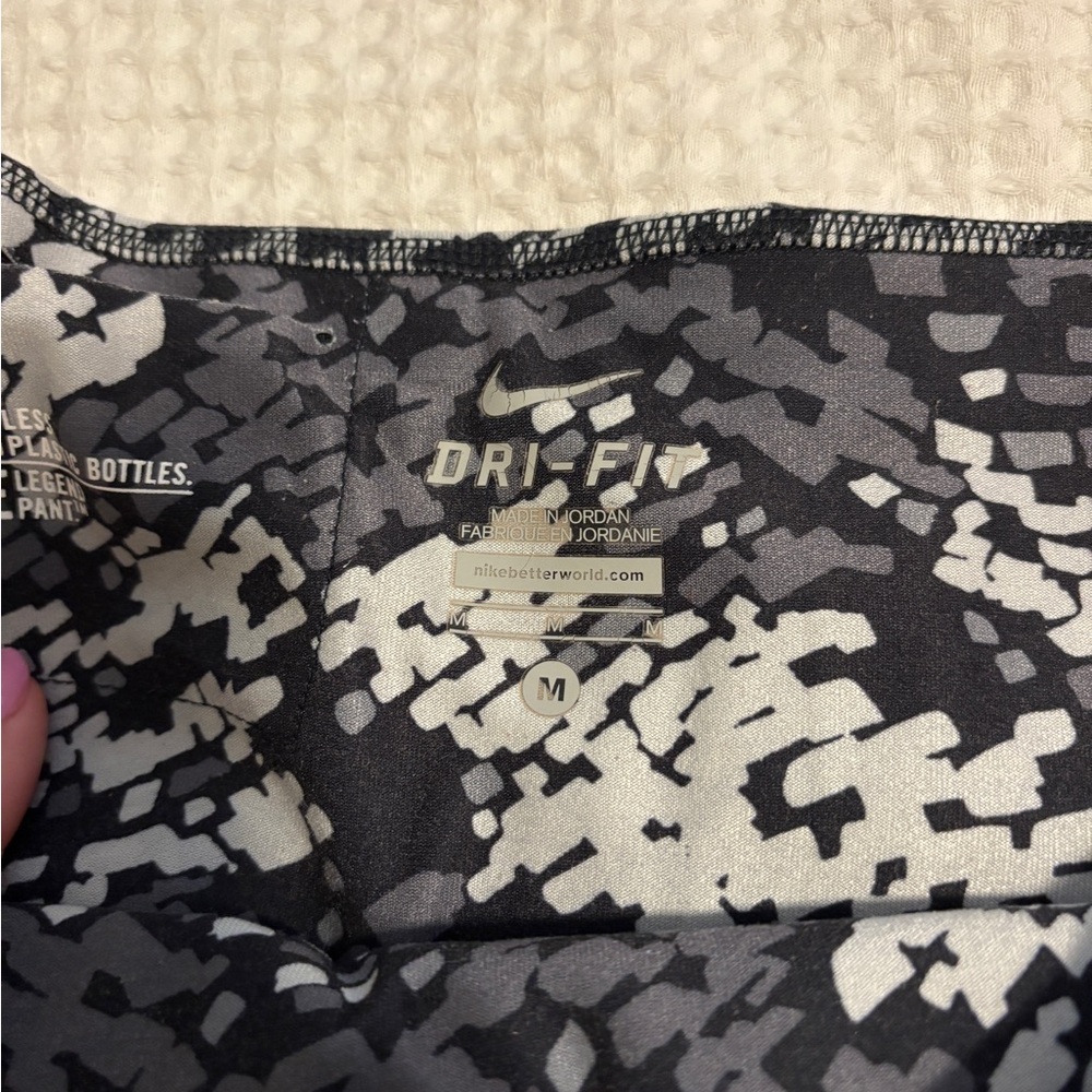 Nike leggings